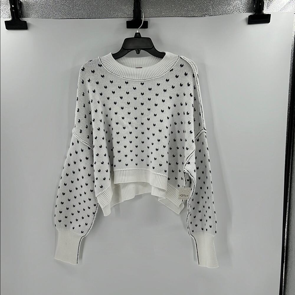 Free People Pattern Easy Street Crop Sweater - White Navy Combo - M - NWT - Picture 2 of 7